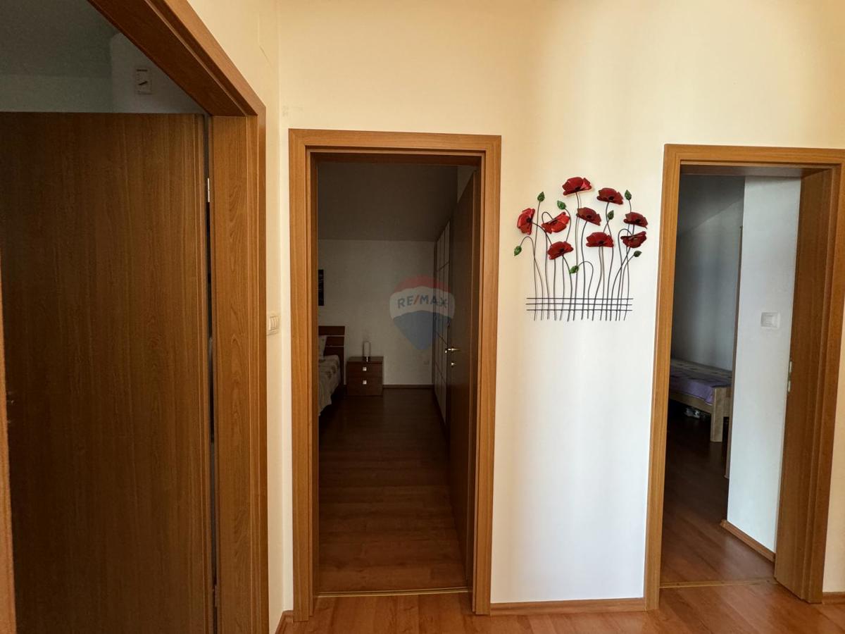 Appartamento Pinezići, Krk, 63m2