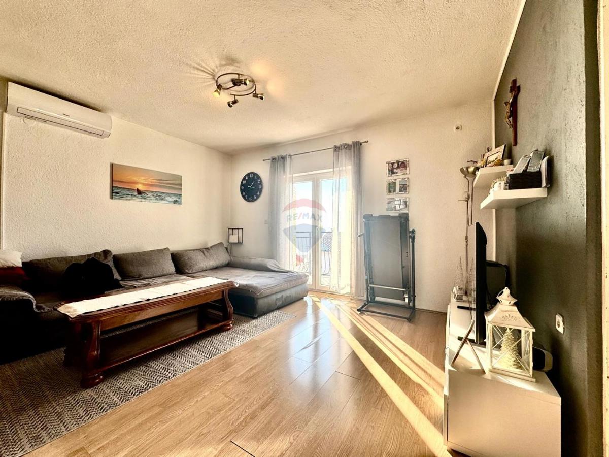 Casa Senj, 248,53m2