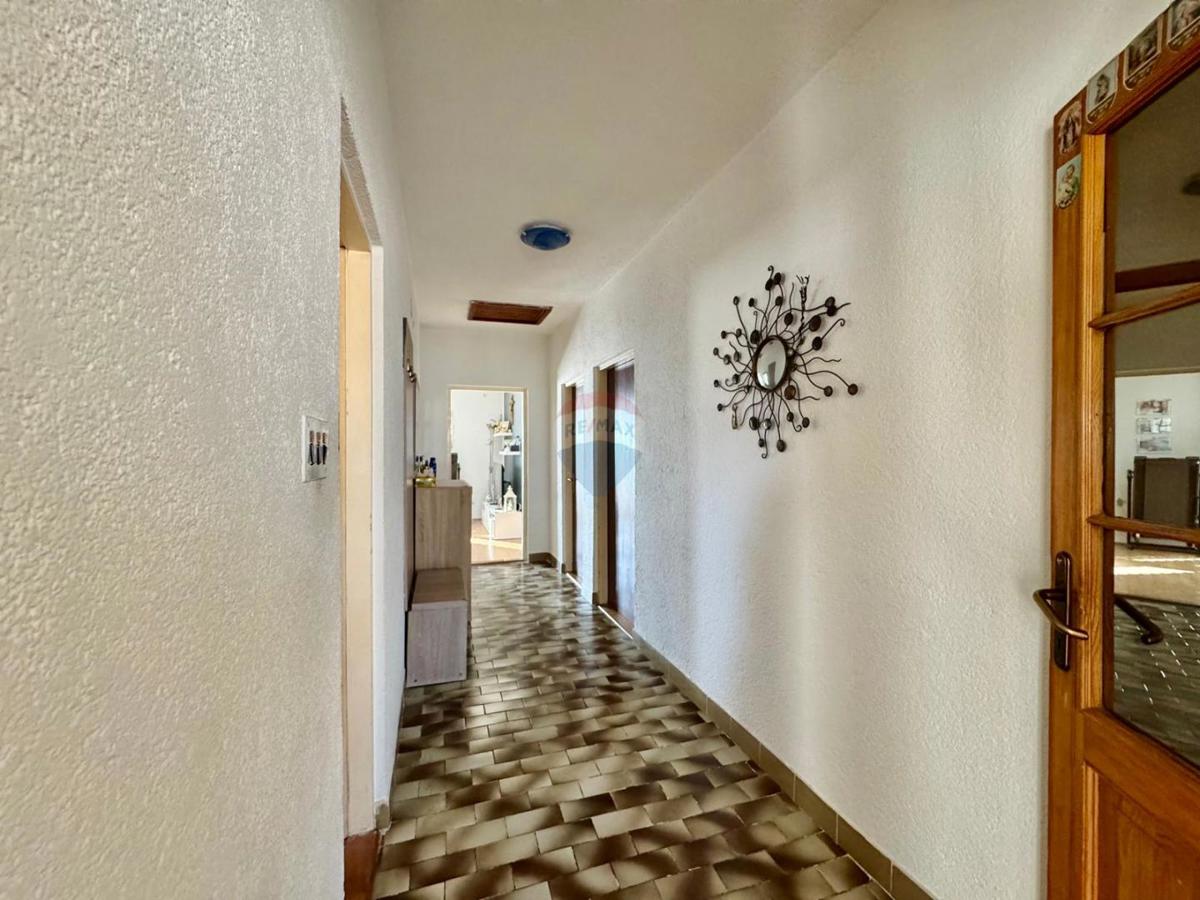 Casa Senj, 248,53m2