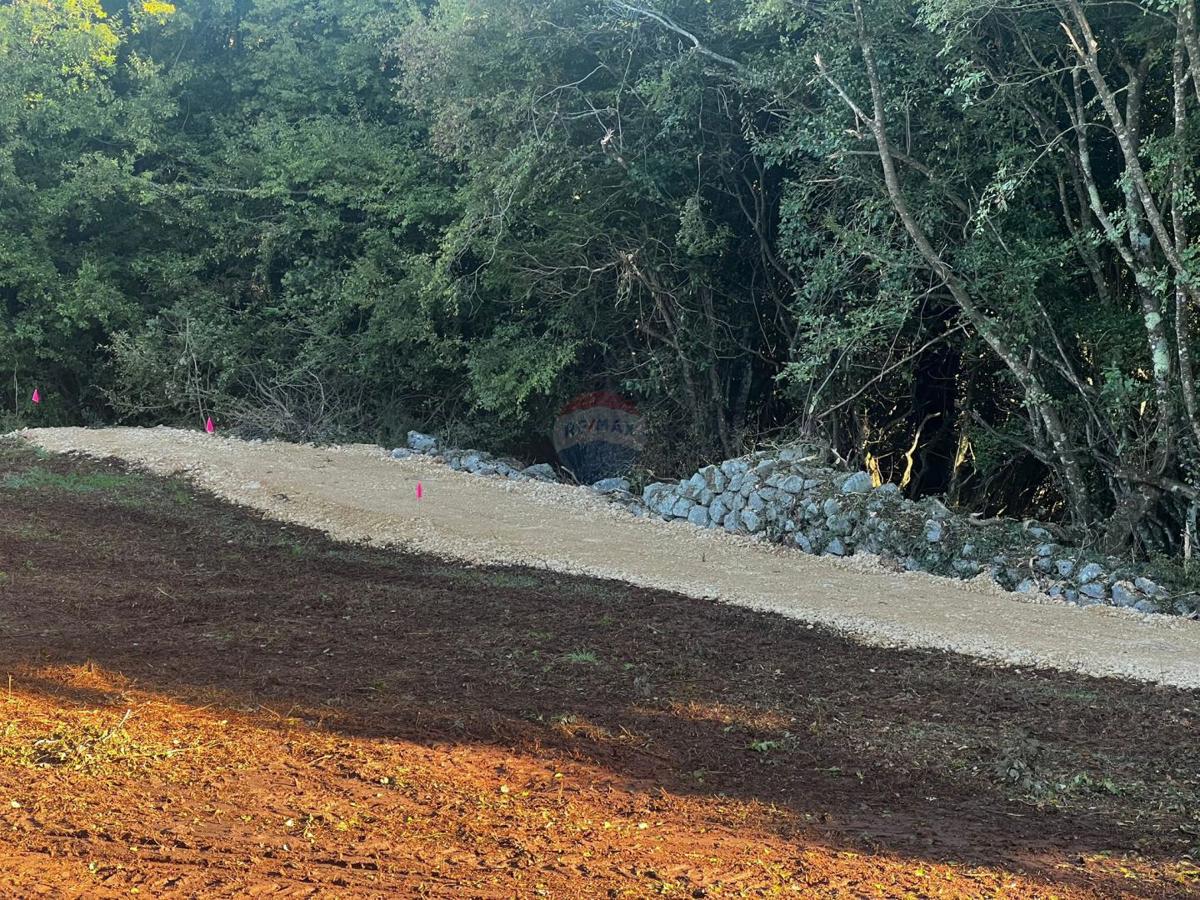 Terreno edificabile Rafaeli, Višnjan, 717m2