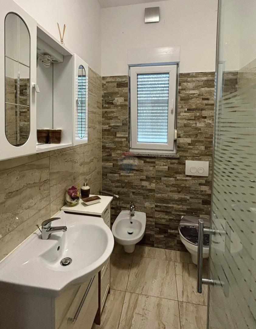 Casa Veli vrh, Pula, 240m2