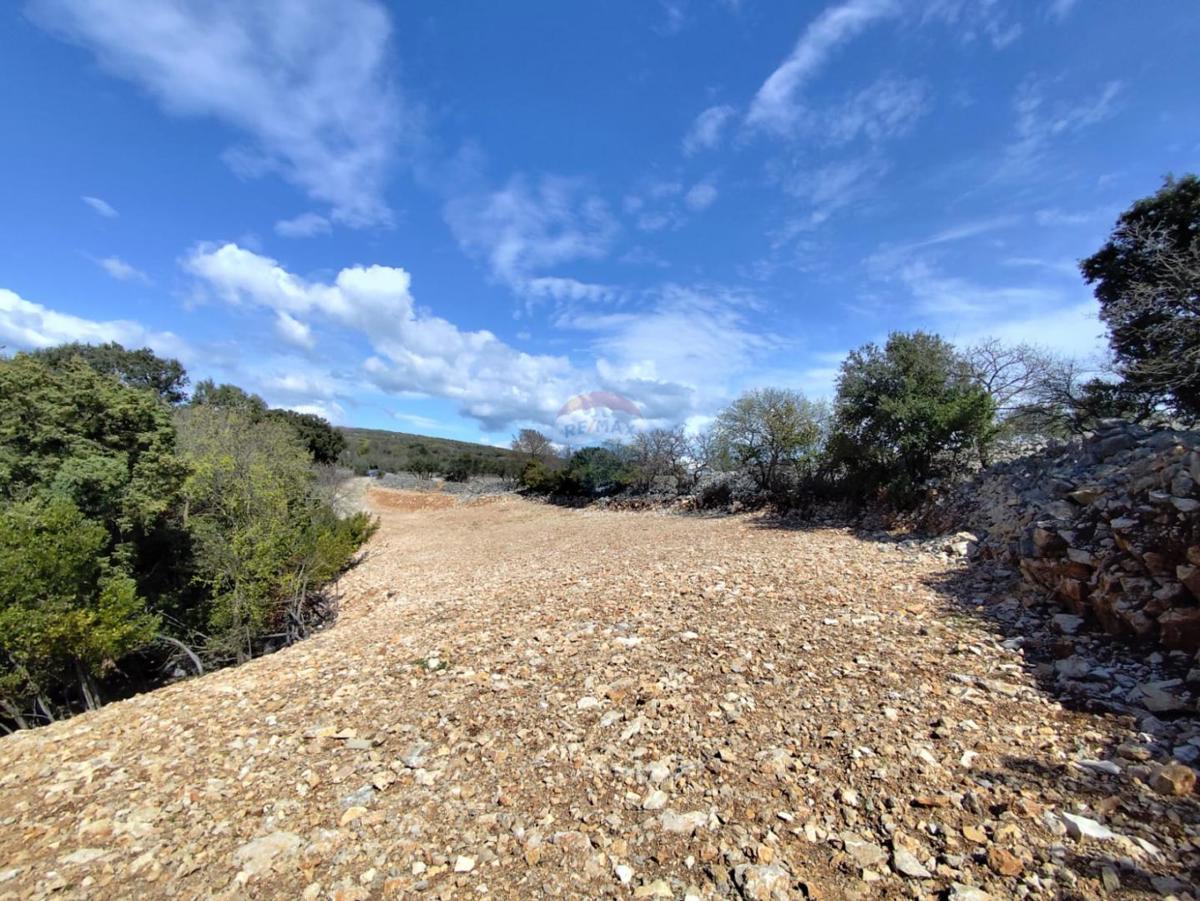 Terreno non edificabile Punat, 3.119m2