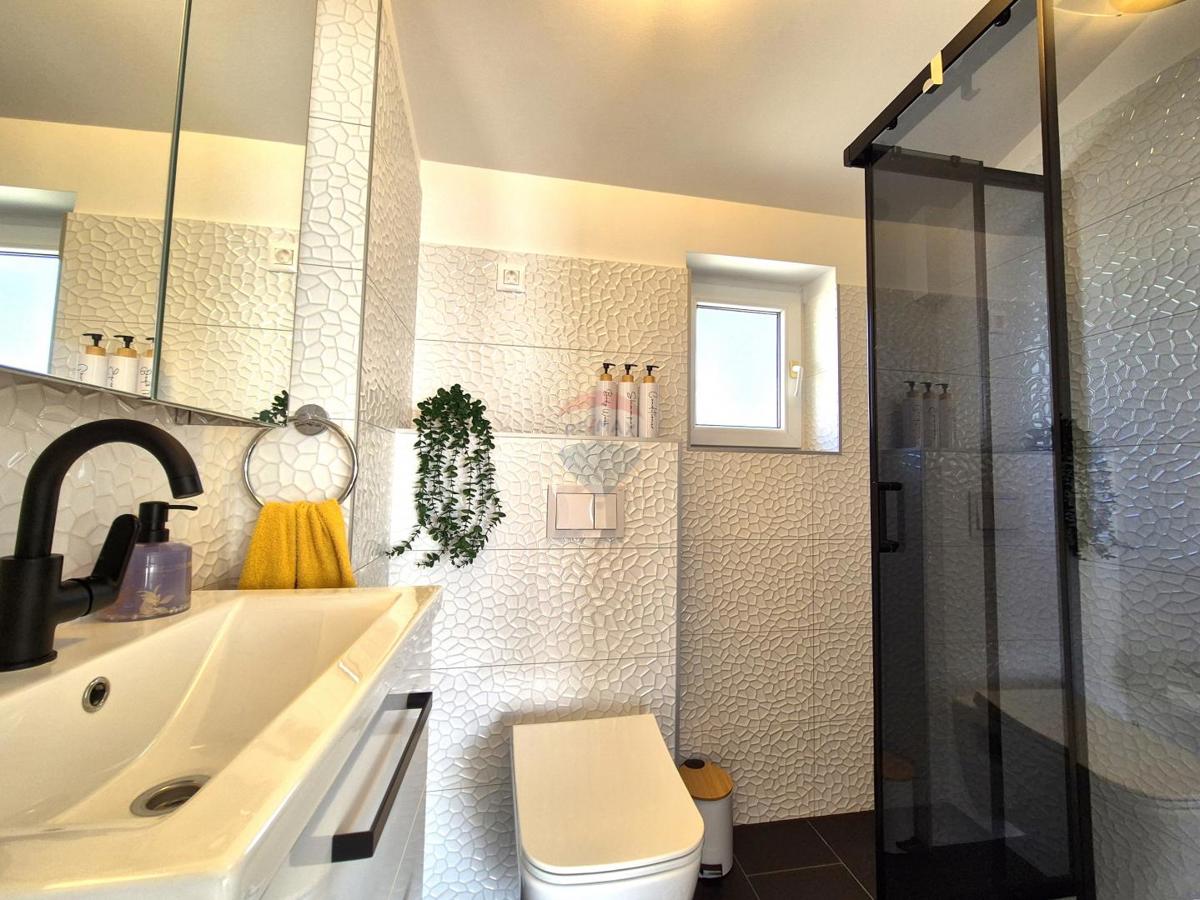 Appartamento Ćikovići, Kastav, 101,19m2