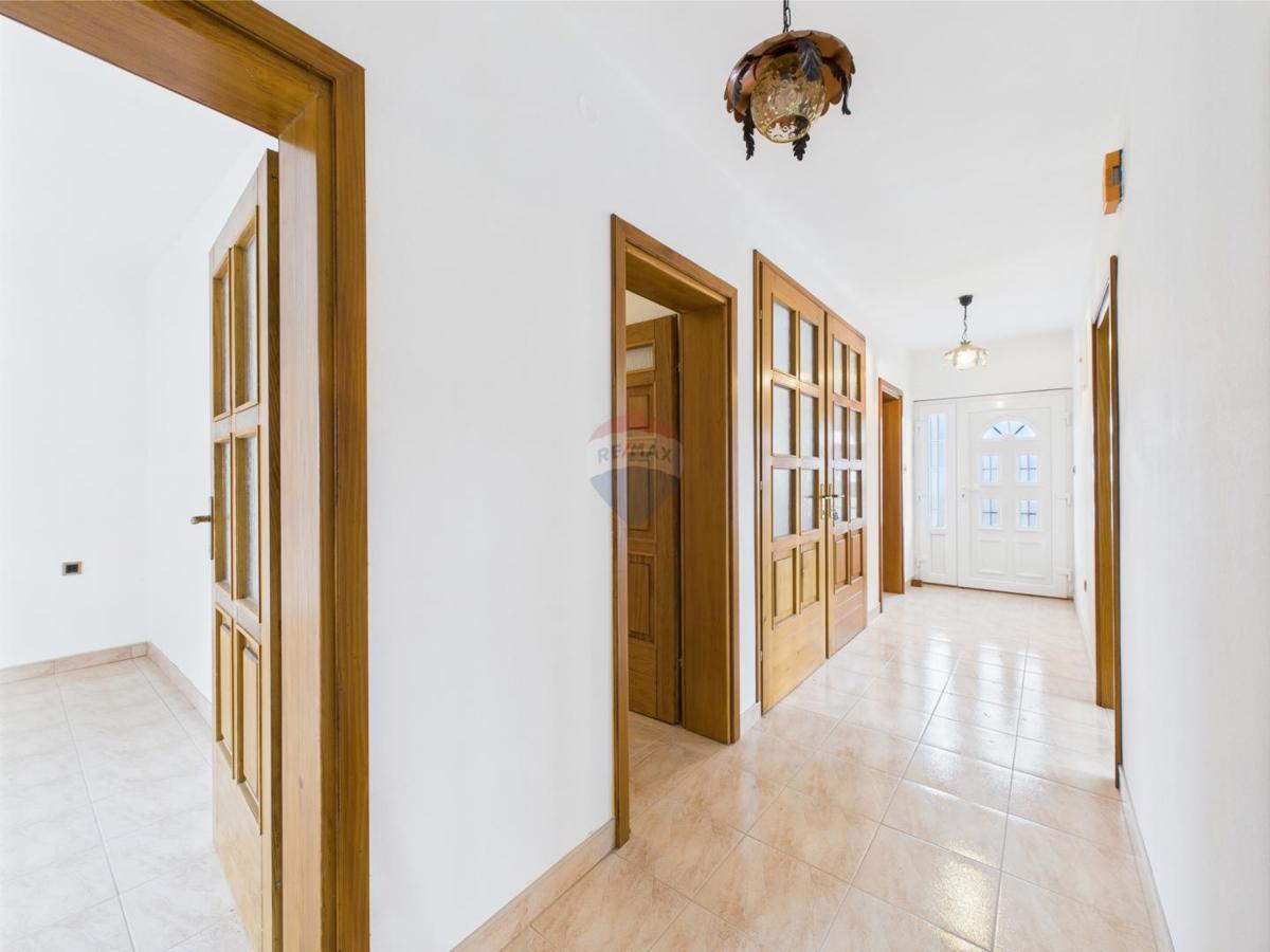 Casa Kloštar Ivanić, 160m2
