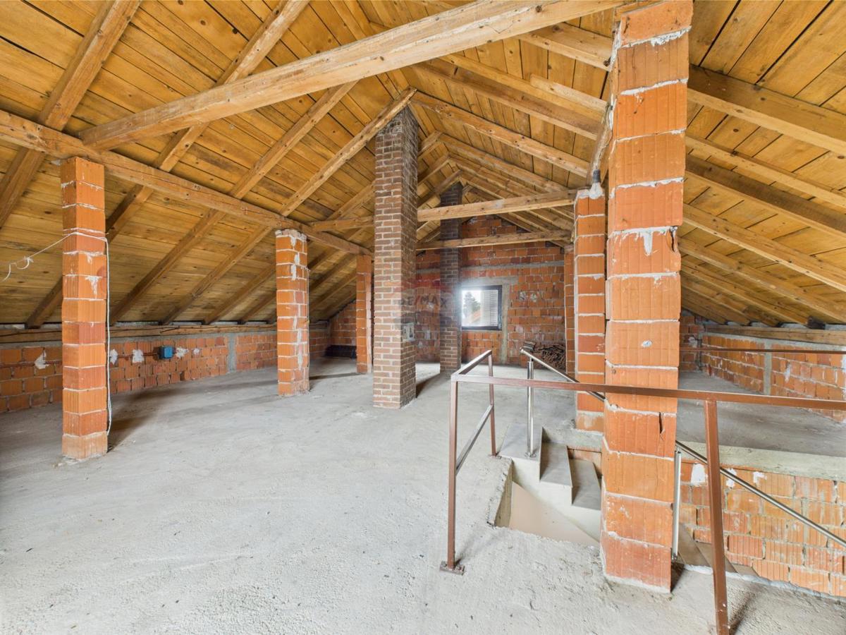 Casa Kloštar Ivanić, 160m2