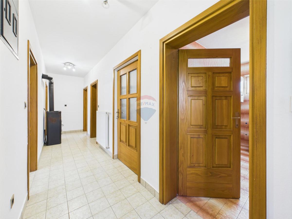 Casa Kloštar Ivanić, 160m2