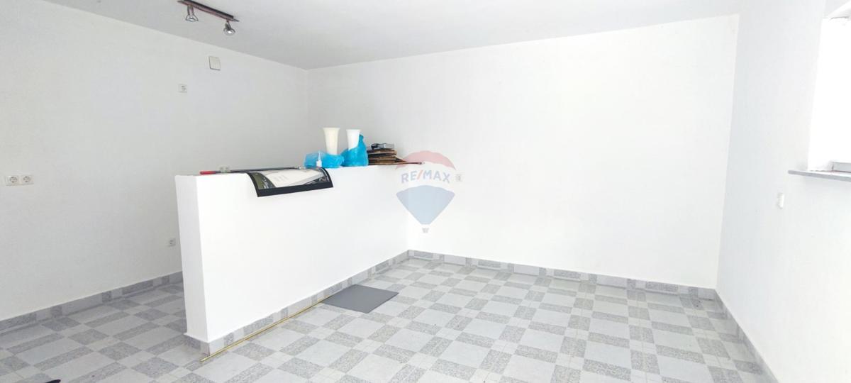 Casa Kloštar Ivanić, 160m2