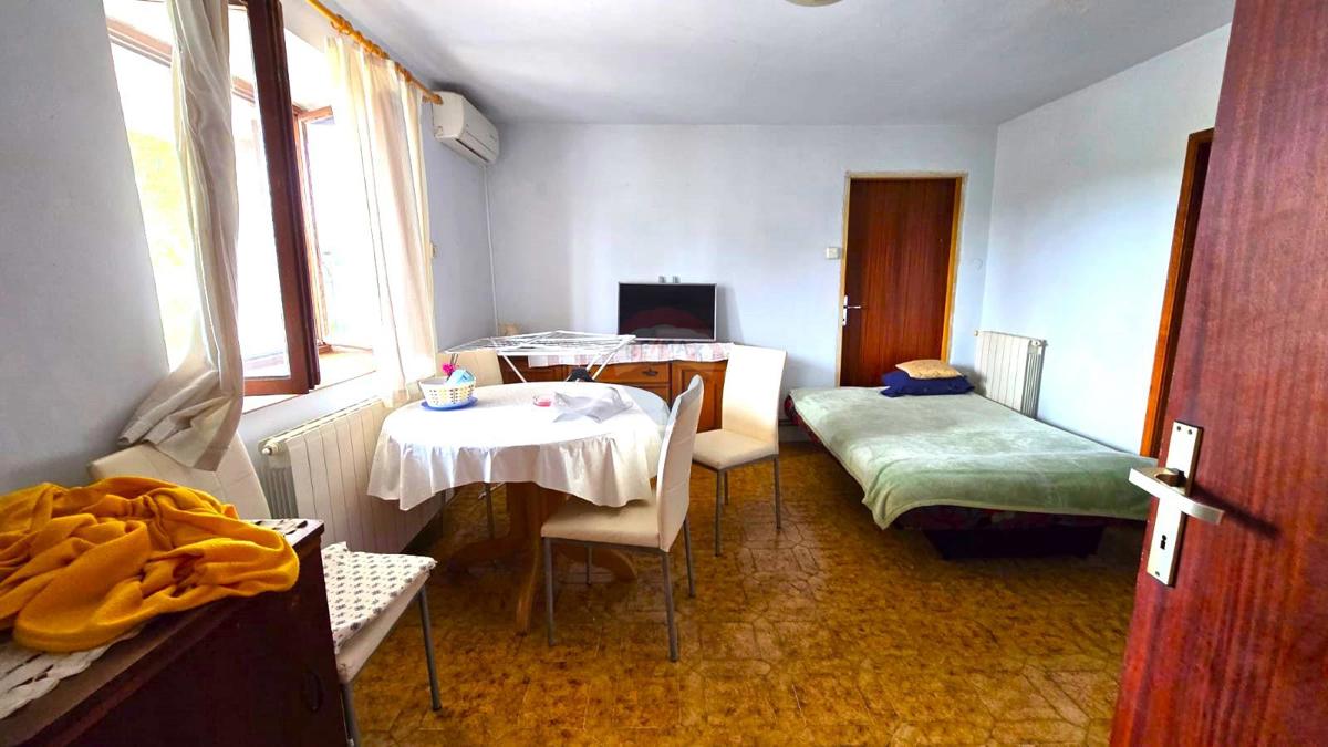Istria, Rovigno – 9 km, Casa, Giardino, Strada Tranquilla