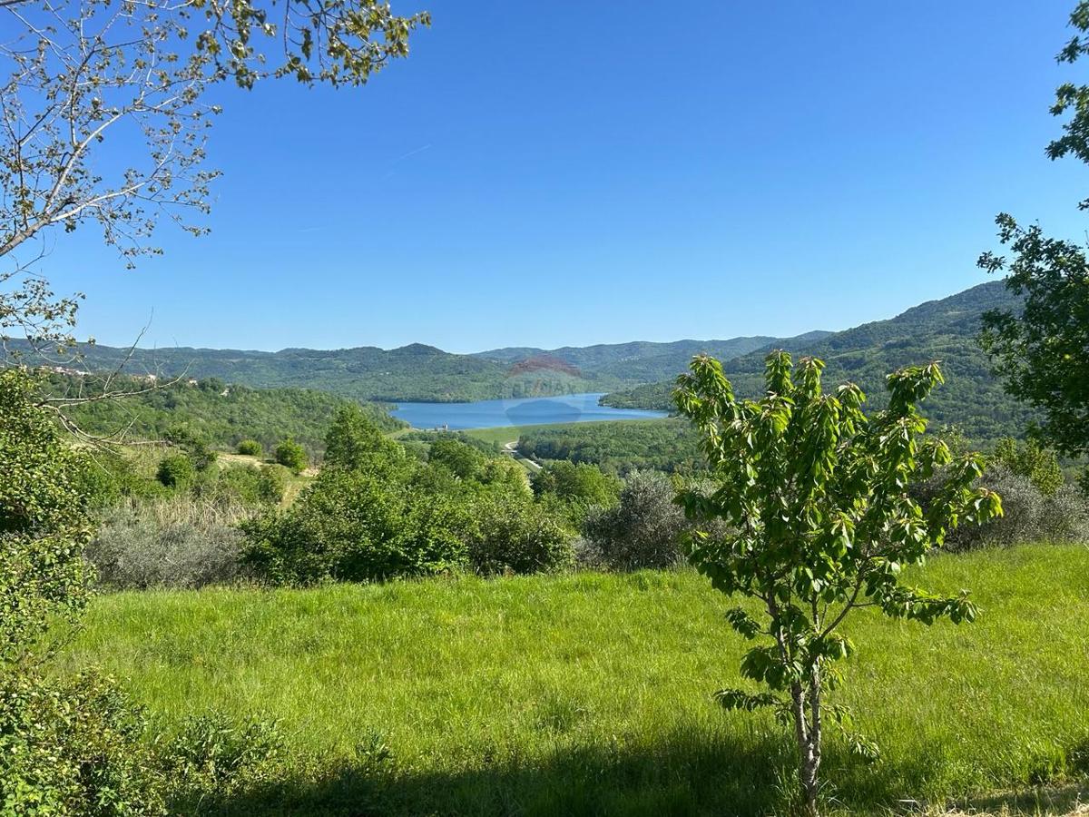 Terreno edificabile Vrh, Buzet, 1.630m2