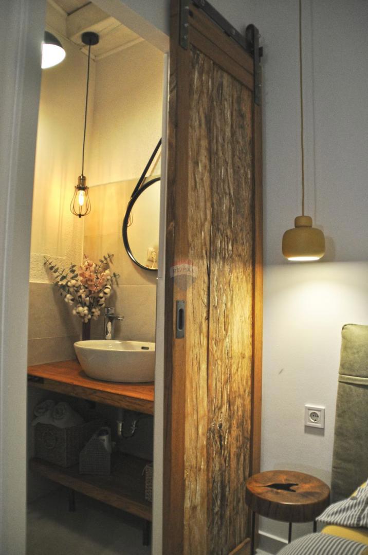 Istria, Rovigno – Casa con cortile, centro città, strada tranquilla, nuova costruzione