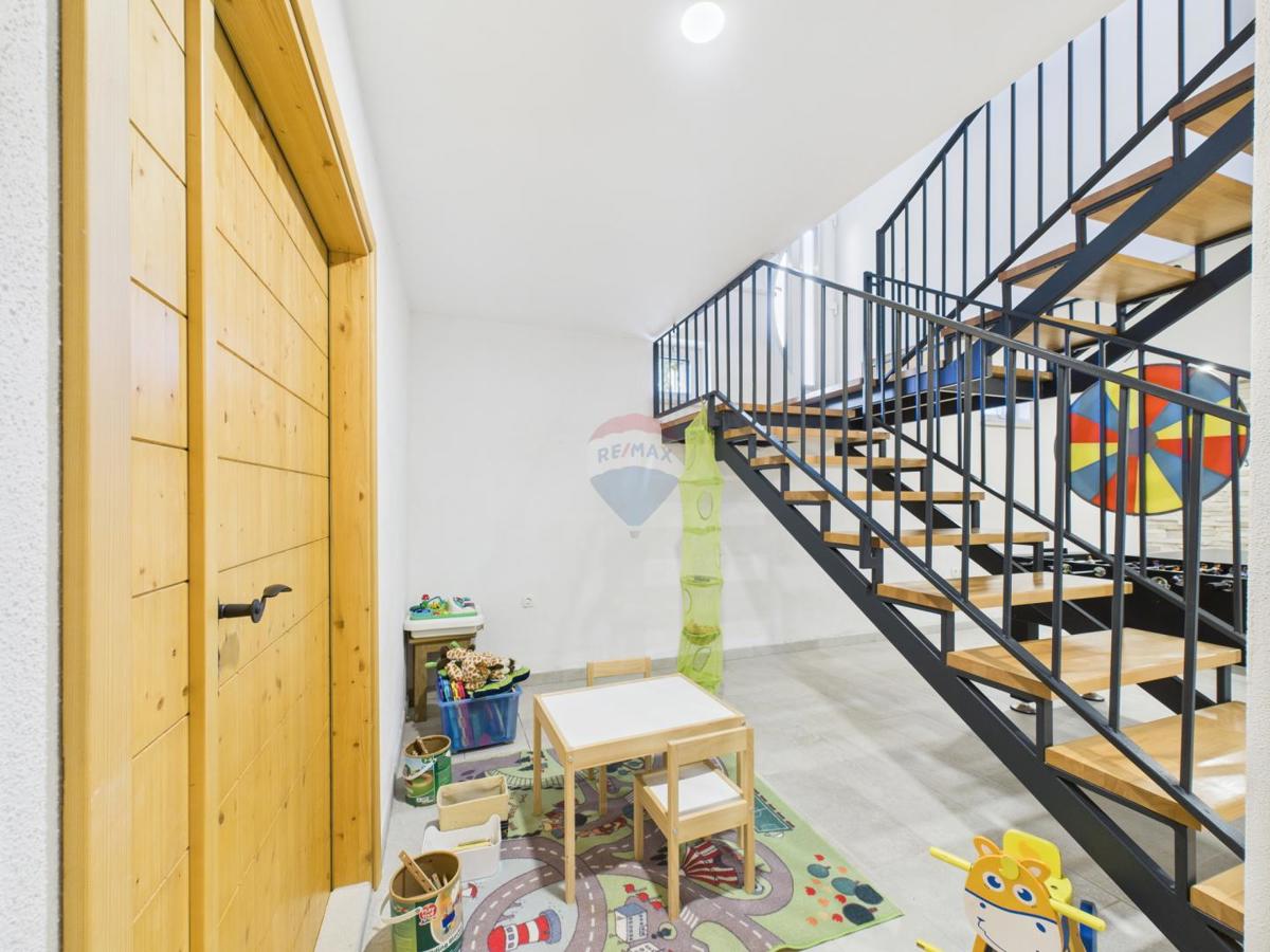 Casa Imotski, 230m2