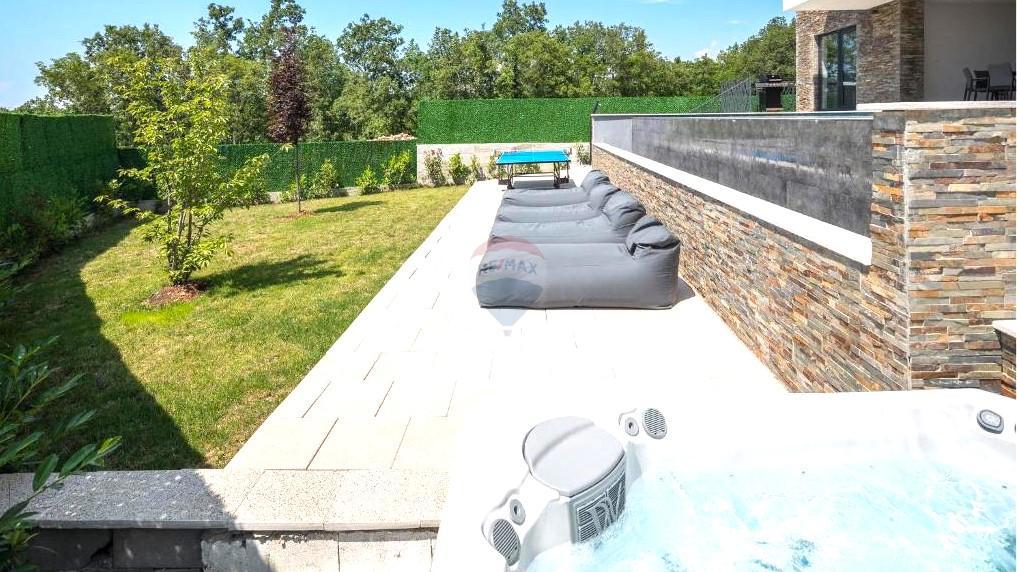 Casa Kaštel, Buje, 254,78m2