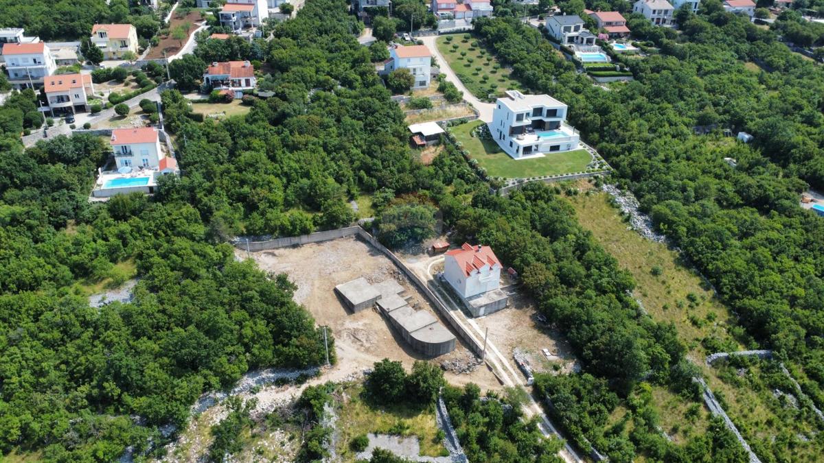 Crikvenica, Šmrika – terreno edificabile in una posizione attraente