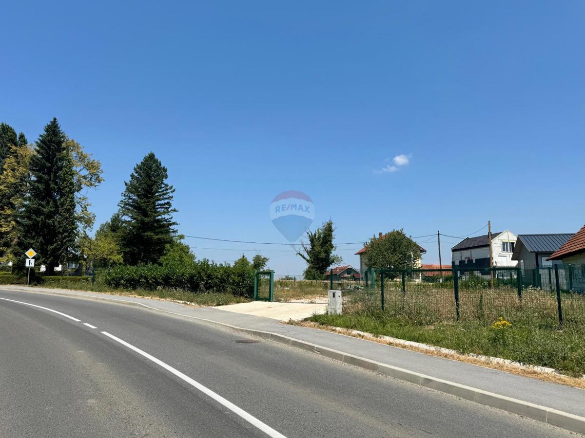 Terreno edificabile Krušljevo Selo, Oroslavje, 979m2