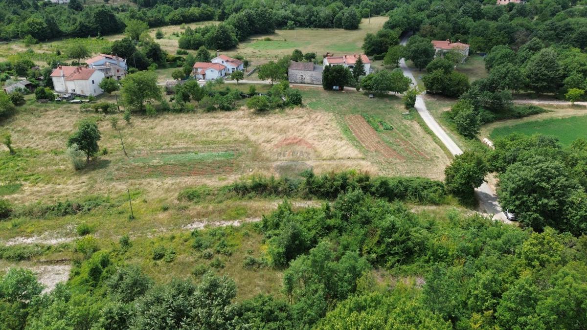 ISTRIA, KRŠAN – Terreno Edificabile con Permesso di Costruzione