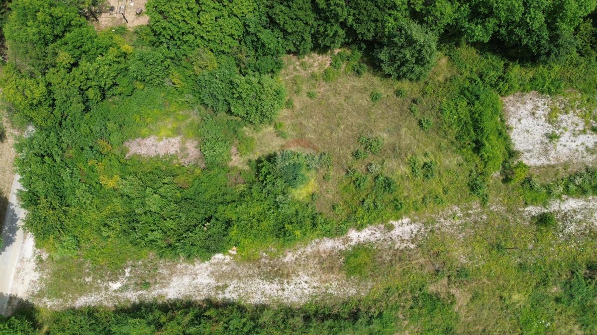 ISTRIA, KRŠAN – Terreno Edificabile con Permesso di Costruzione