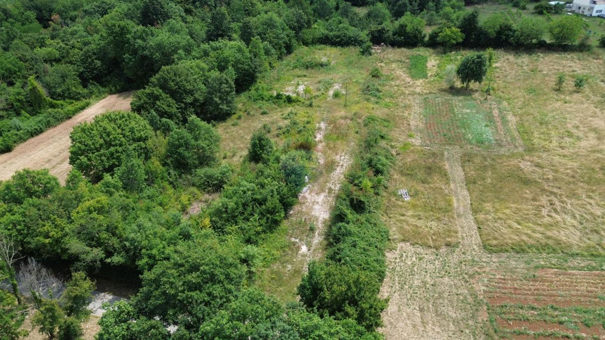 ISTRIA, KRŠAN – Terreno Edificabile con Permesso di Costruzione