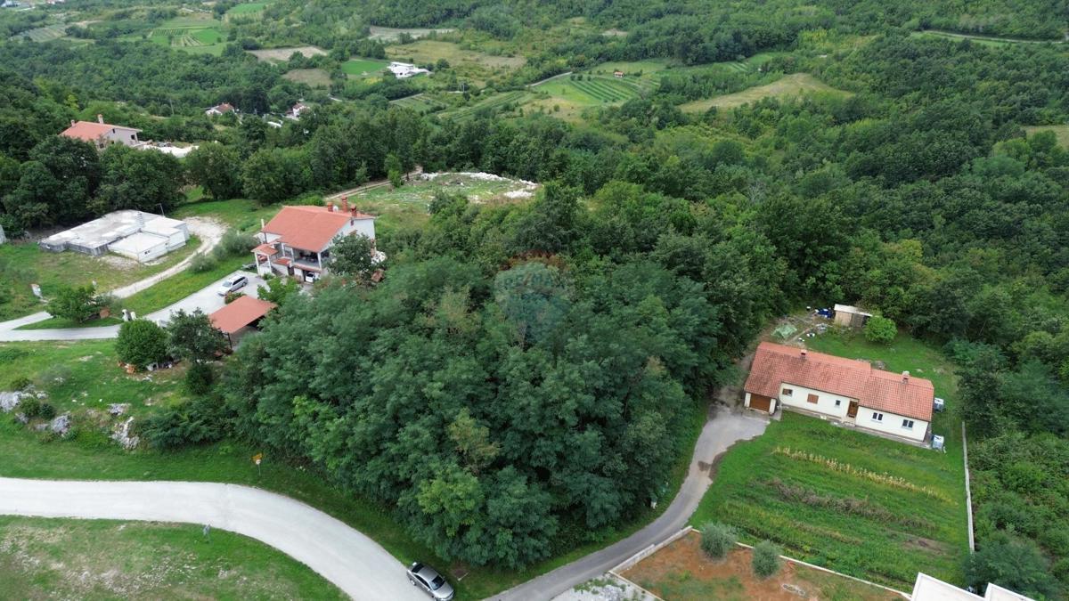ISTRIA, PIĆAN – Building Land 1,364 m²
