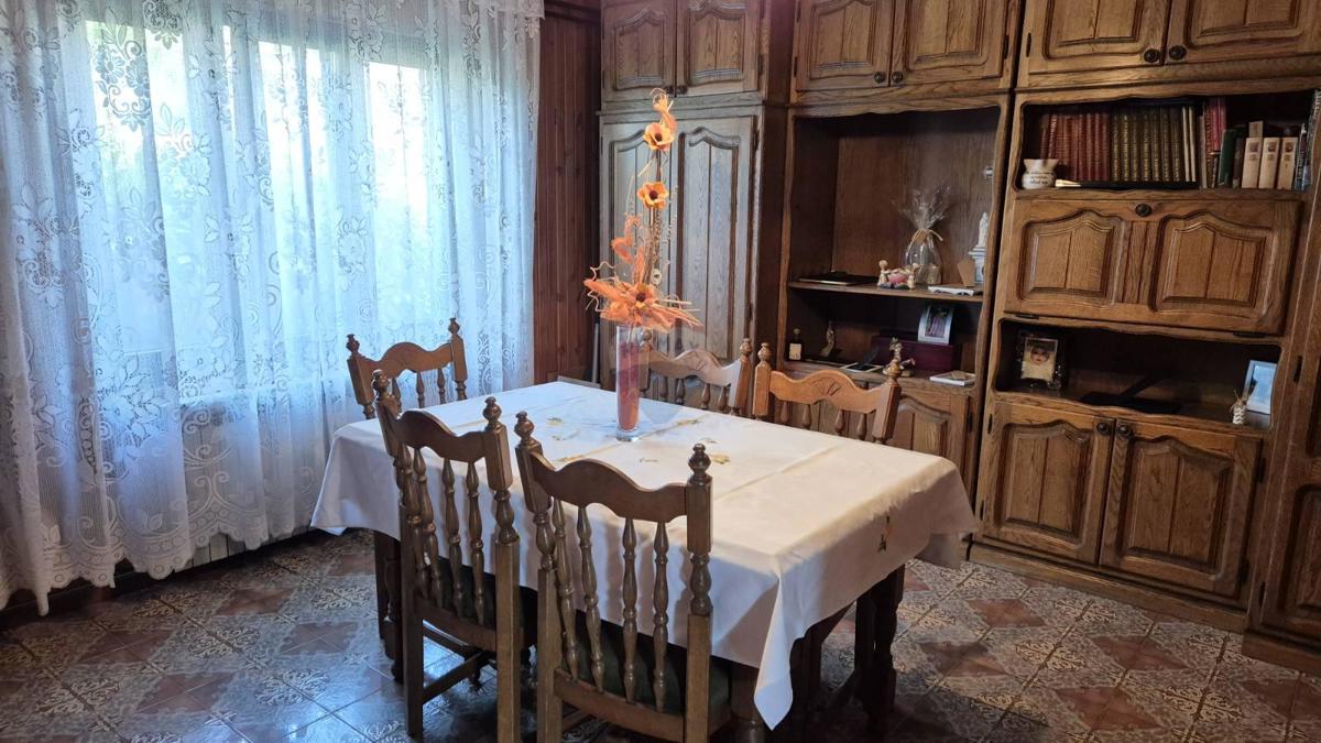 Casa Novaki Motovunski, Karojba, 220m2