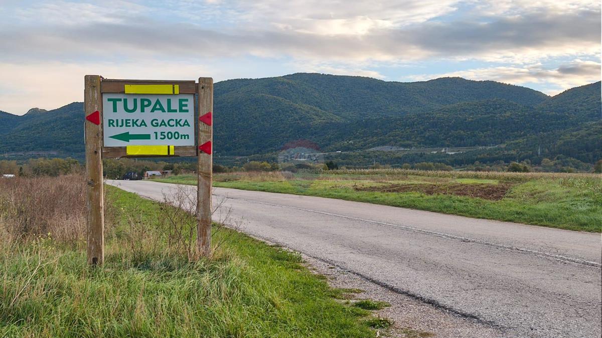 Terreno edificabile Čovići, Otočac, 1.234m2