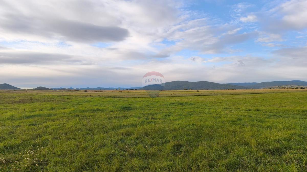 Terreno edificabile Čovići, Otočac, 1.234m2