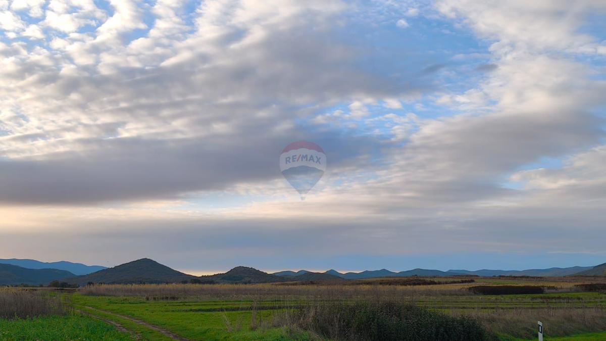 Terreno edificabile Čovići, Otočac, 1.234m2
