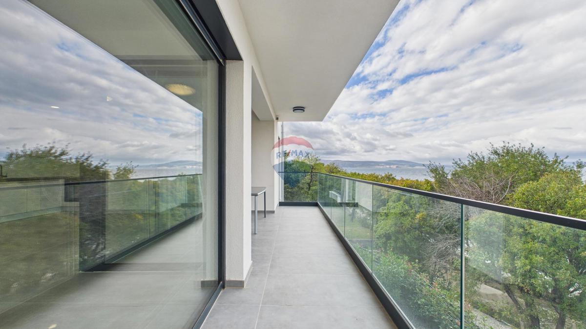 Novi Vinodolski, Klenovica – Appartamento Due Camere Prima Linea sul Mare