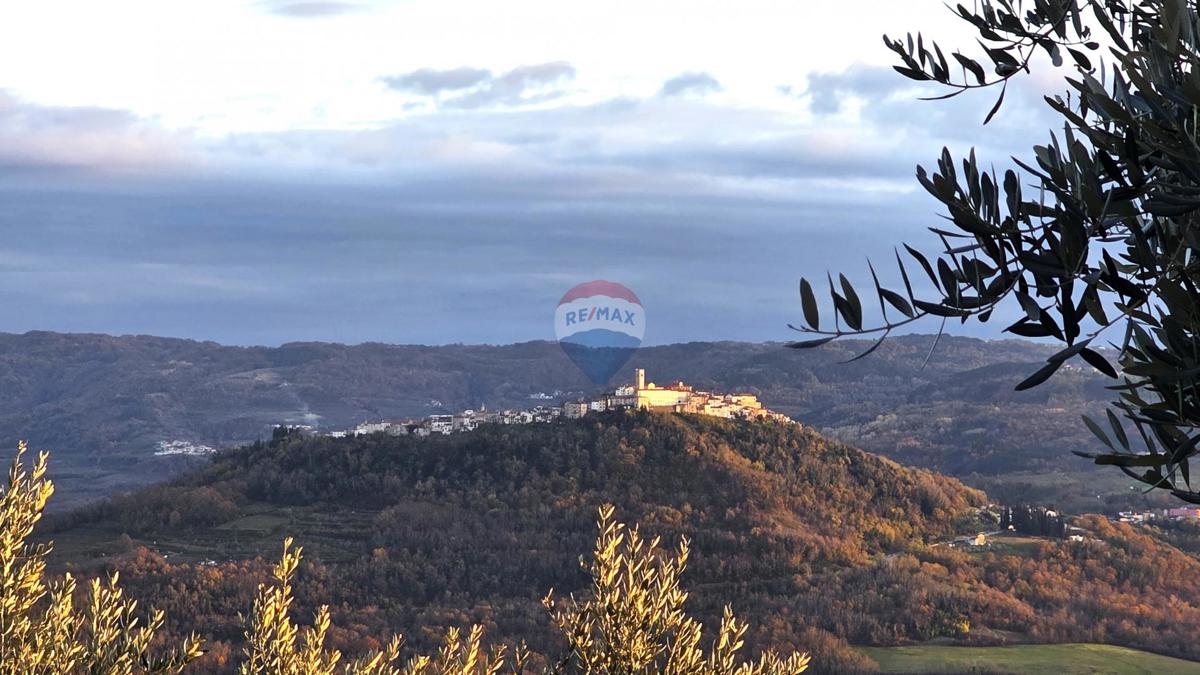 Istria, Oprtalj – Villa in pietra dal design unico