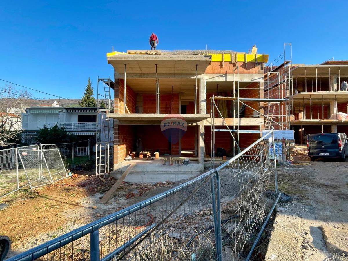 Crikvenica, Selce – appartamento su due piani in una nuova costruzione