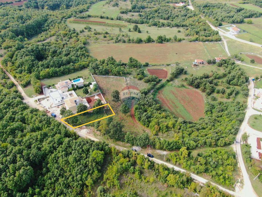 ISTRIA, SVETVINČENAT - Terreno edificabile di 726 m² in splendida posizione
