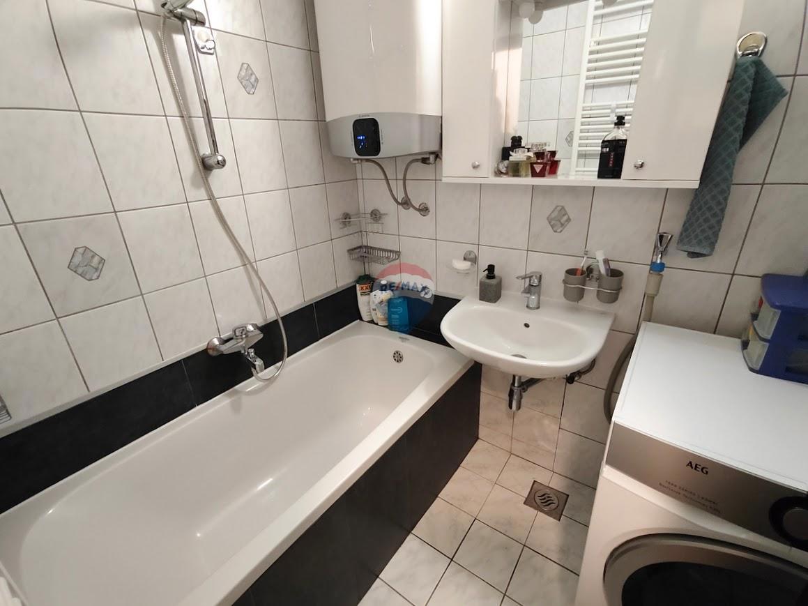 Appartamento Grabrik, Karlovac, 64m2