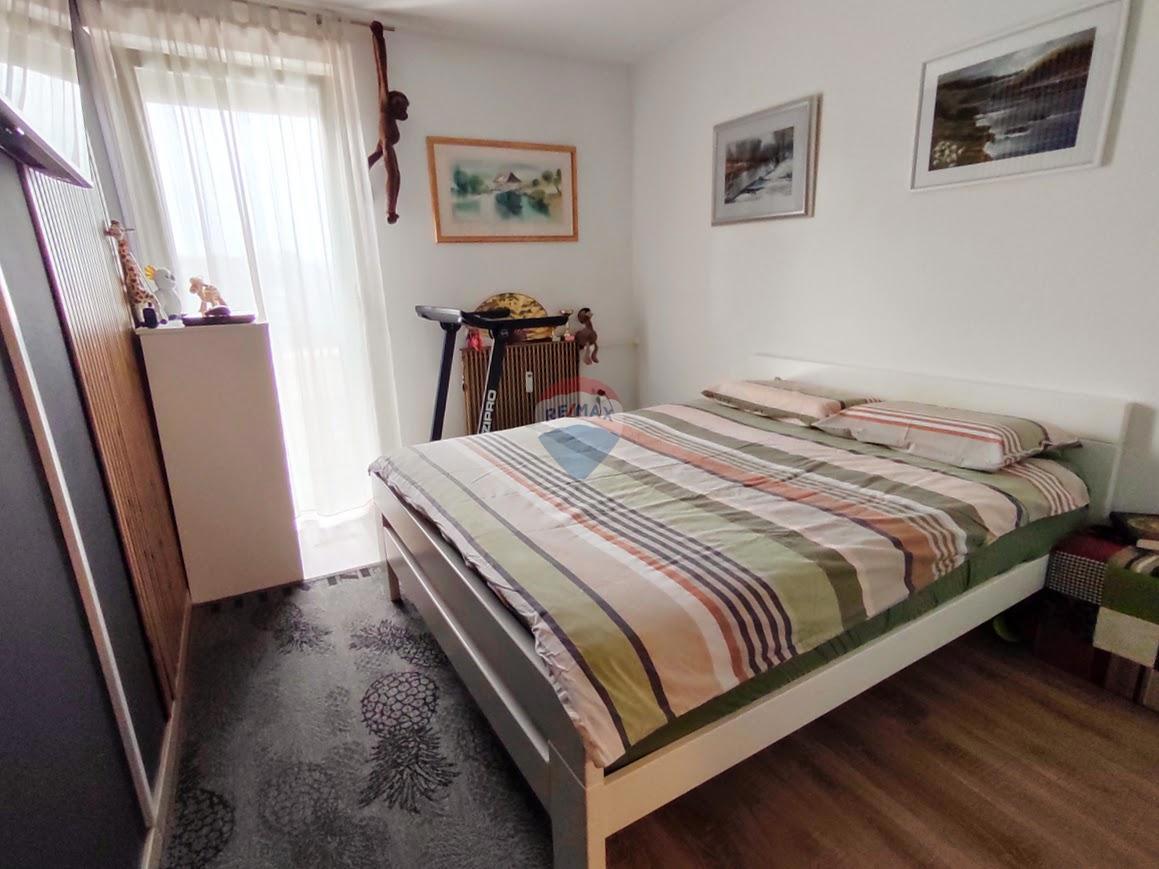 Appartamento Grabrik, Karlovac, 64m2