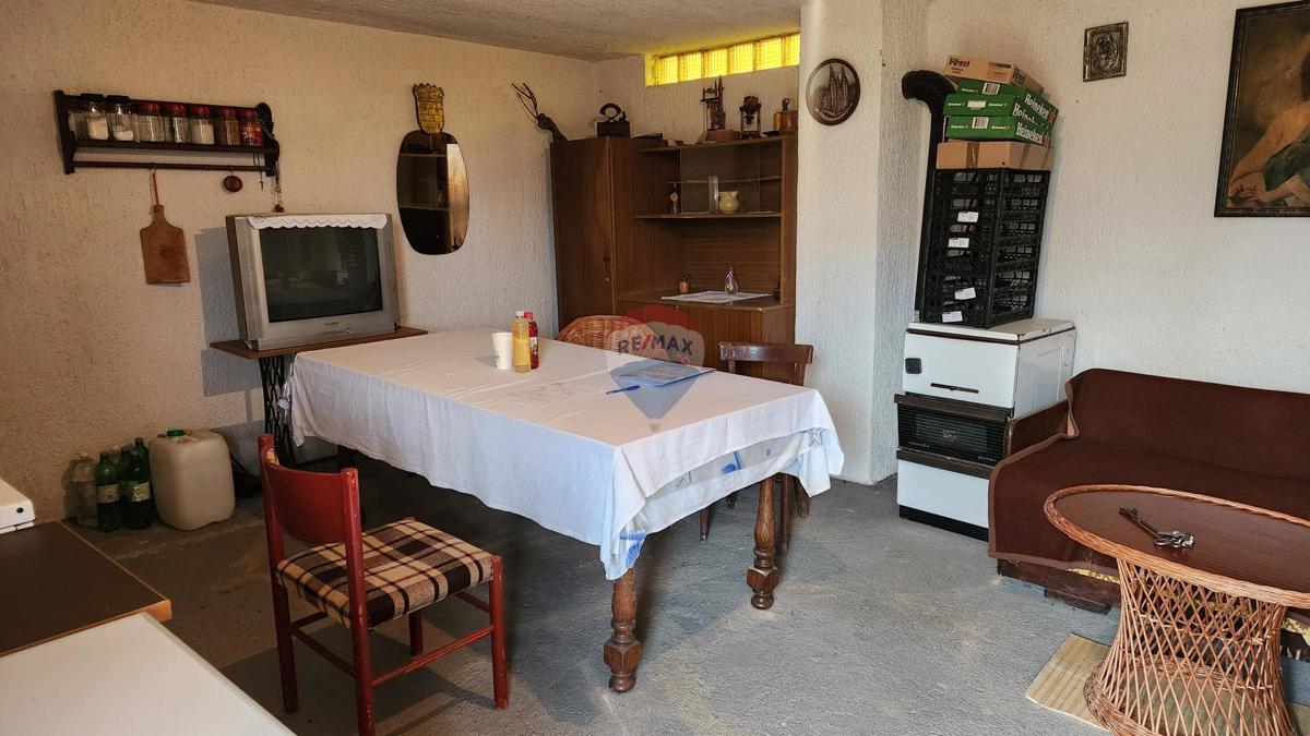 Casa Vrh Letovanićki, Lekenik, 96m2