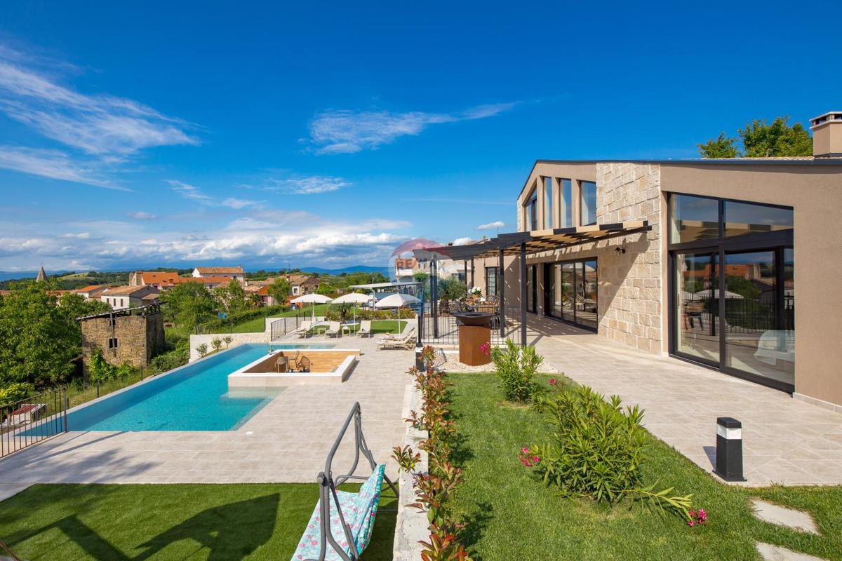Casa Zamask, Pazin - Okolica, 240m2