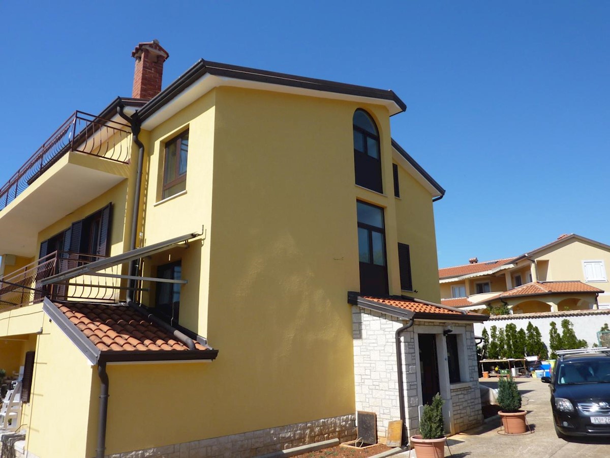 Villa Singola/Casa Vacanza Buići, Poreč, 420m2