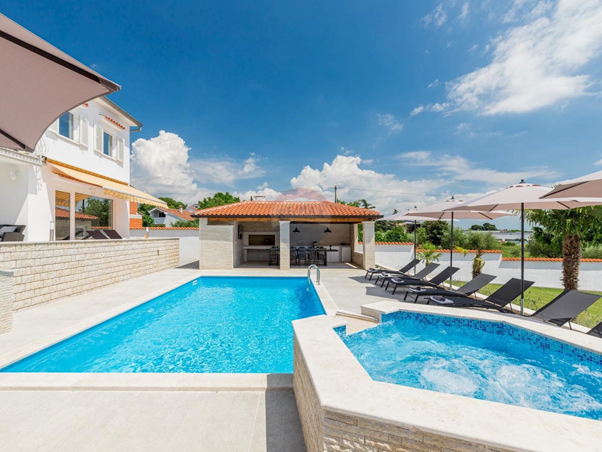 Villa Singola/Casa Vacanza Buići, Poreč, 339m2