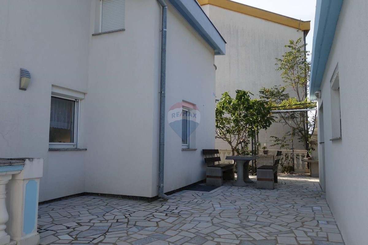 Villa Singola/Casa Vacanza Crikvenica, 260m2