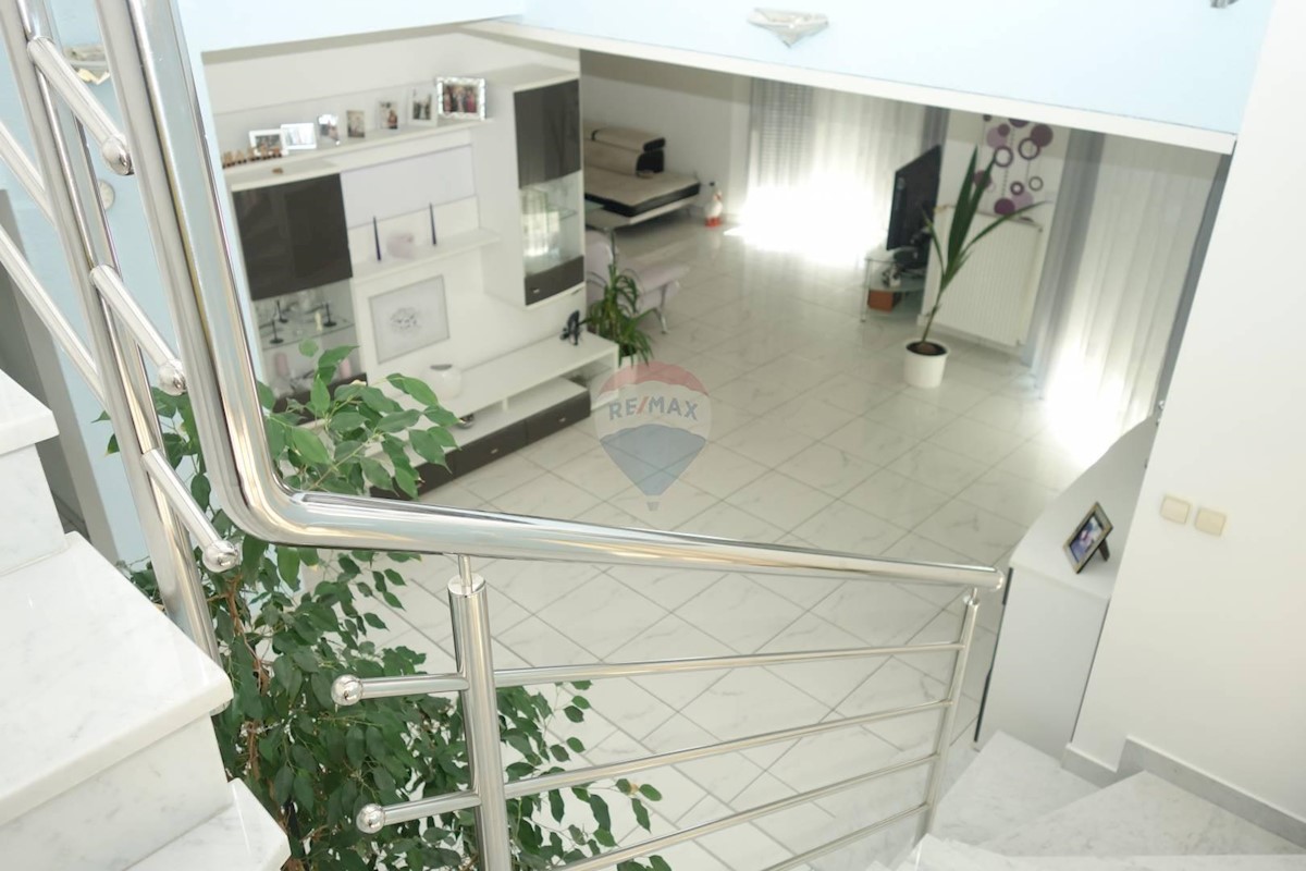 Villa Singola/Casa Vacanza Crikvenica, 260m2