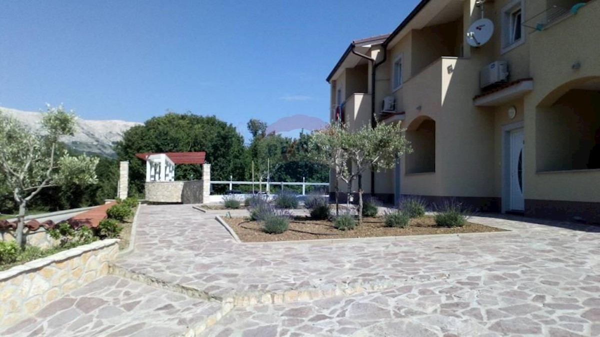 Villa Singola/Casa Vacanza Baška, 320m2