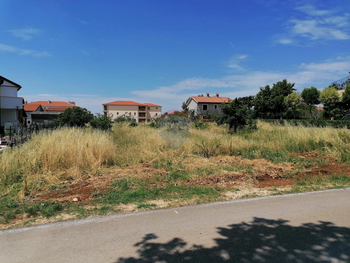 Terreno edificabile Poreč, 2.802m2