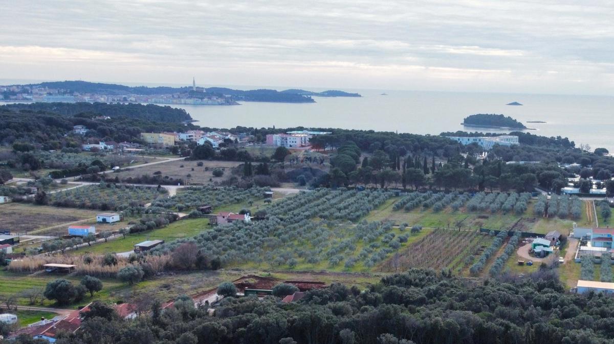 Terreno non edificabile Rovinj, 2.038m2
