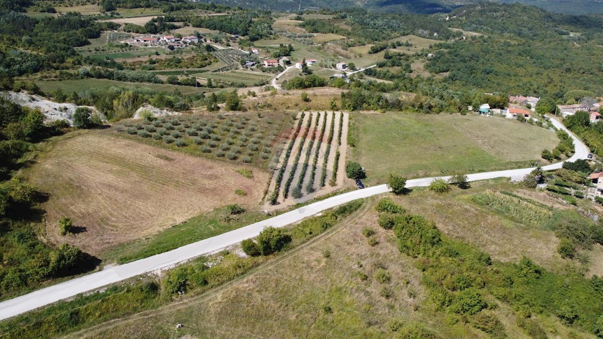 Terreno edificabile Grdoselo, Pazin - Okolica, 1.576m2