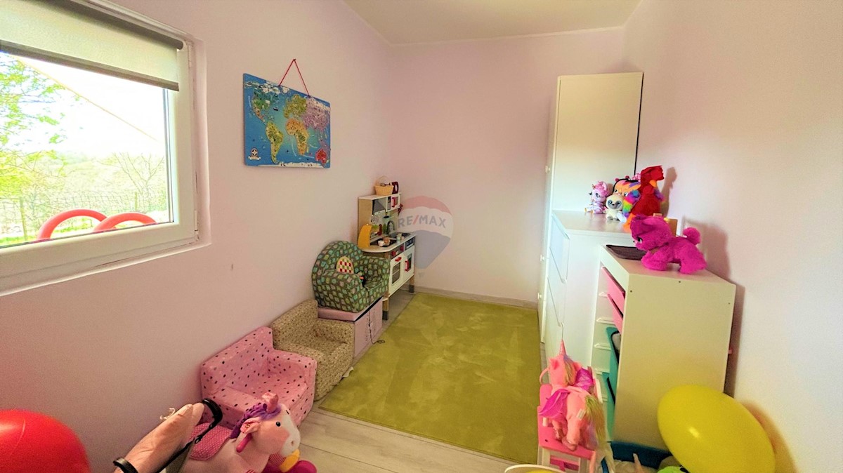 ISTRIA, BUJE - Detached house and large building plot