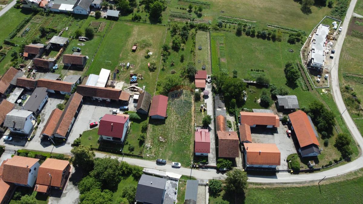 Terreno edificabile Brezovica, 2.386m2