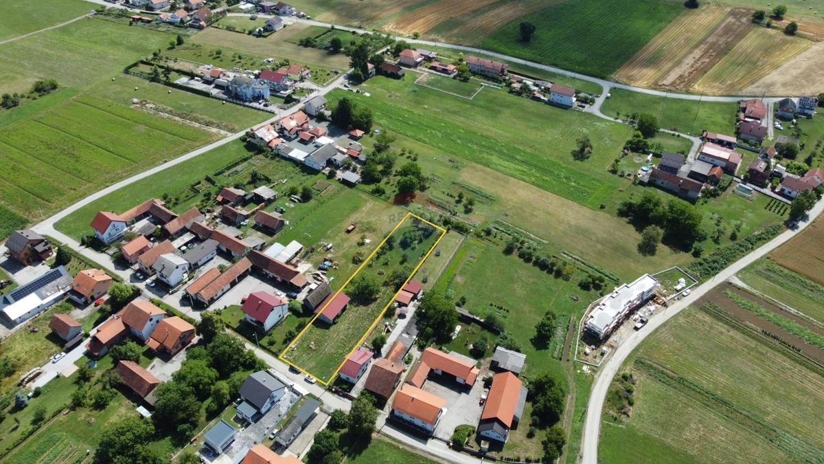 Terreno edificabile Brezovica, 2.386m2