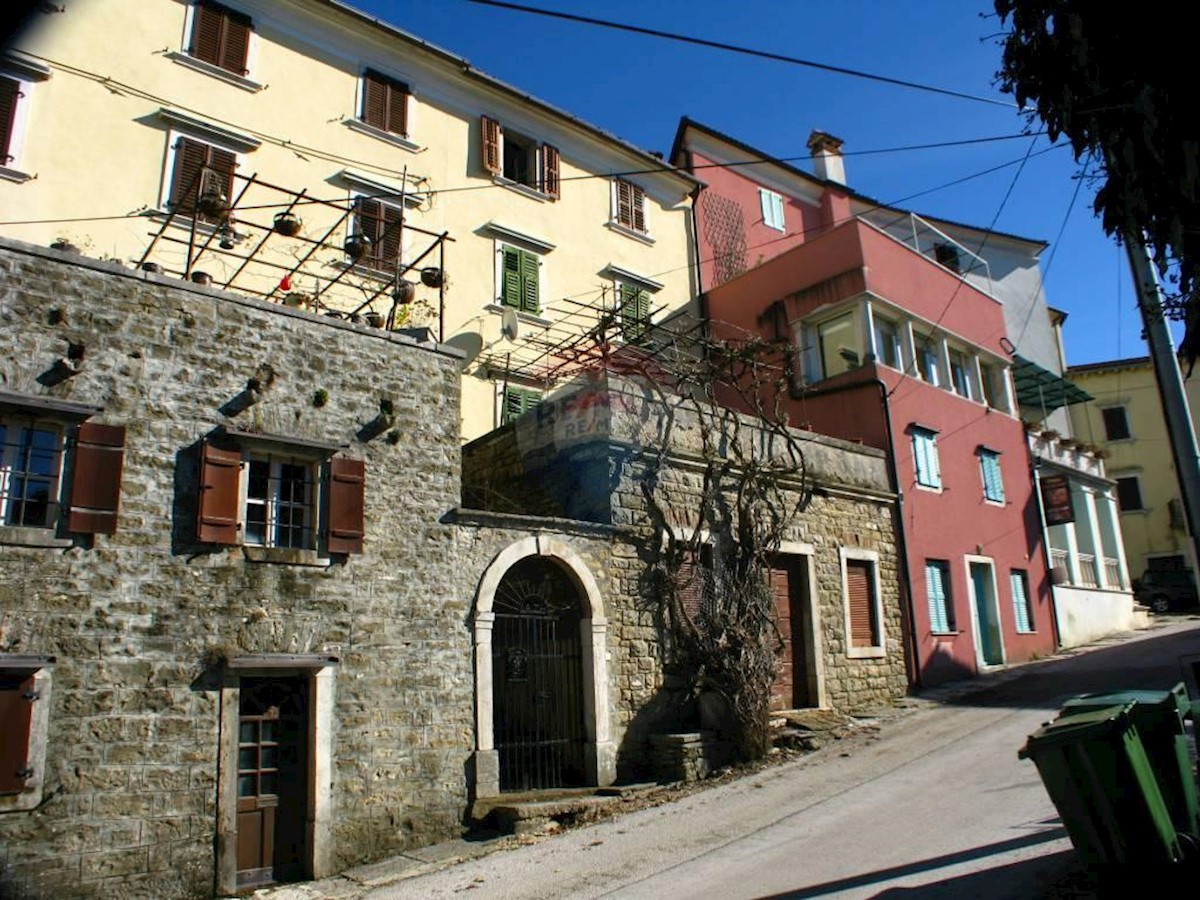 Casa Oprtalj, 127m2