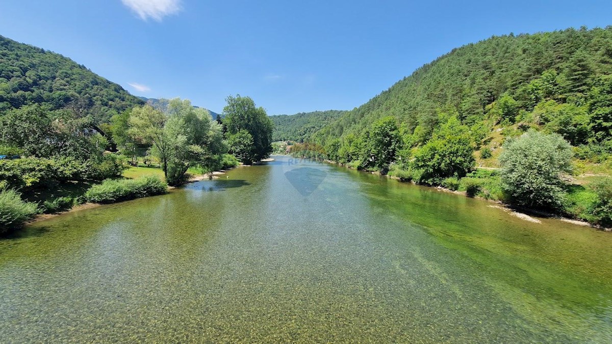 Casa Blaževci, Vrbovsko, 370.000m2