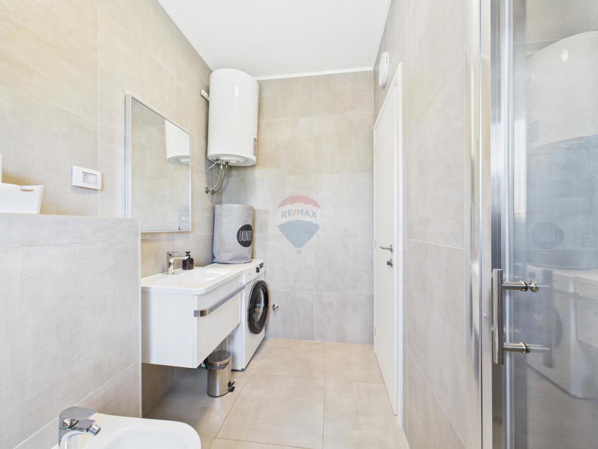 Pola, Štinjan - confortevole appartamento con due camere da letto in un nuovo edificio