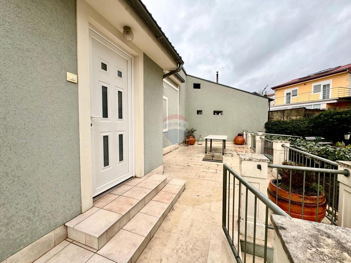 Casa Crikvenica, 302m2