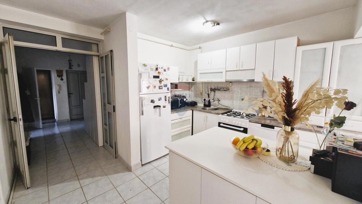 Appartamento Šijana, Pula, 96m2